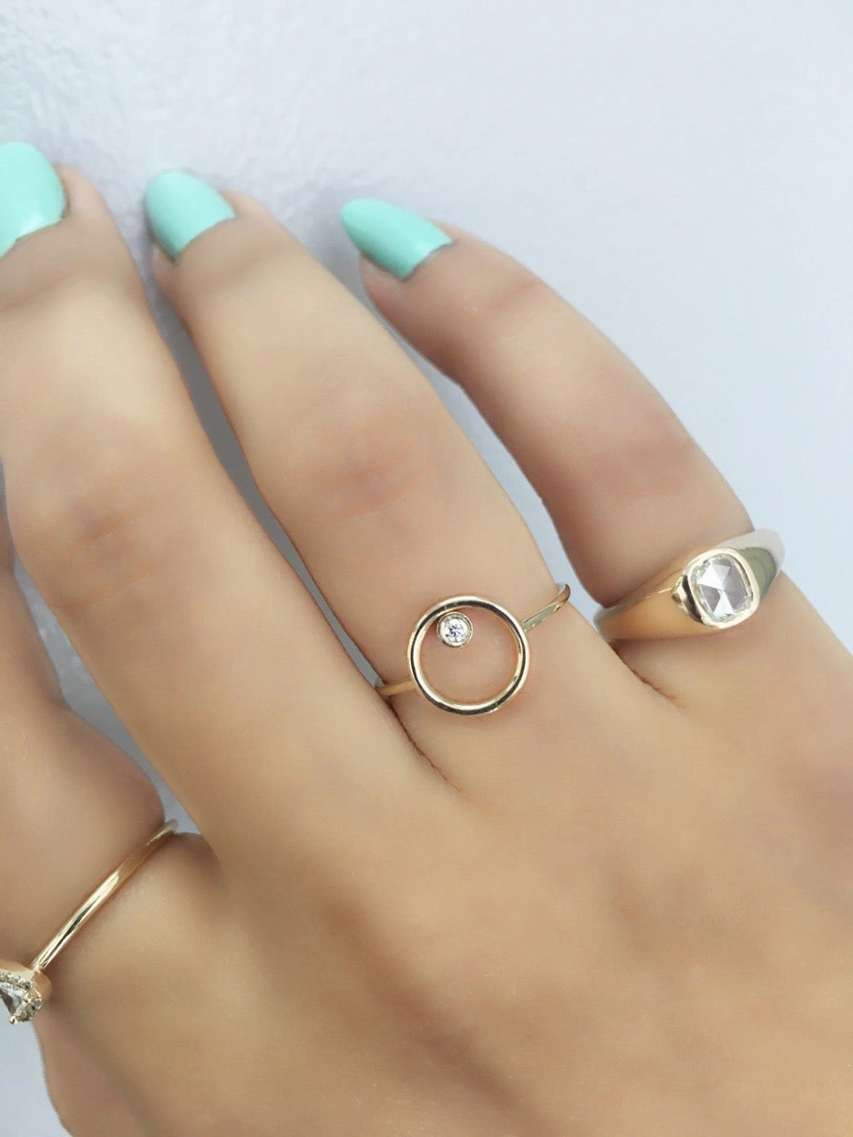 14k Gold And Diamond/Gemstone Circle Ring