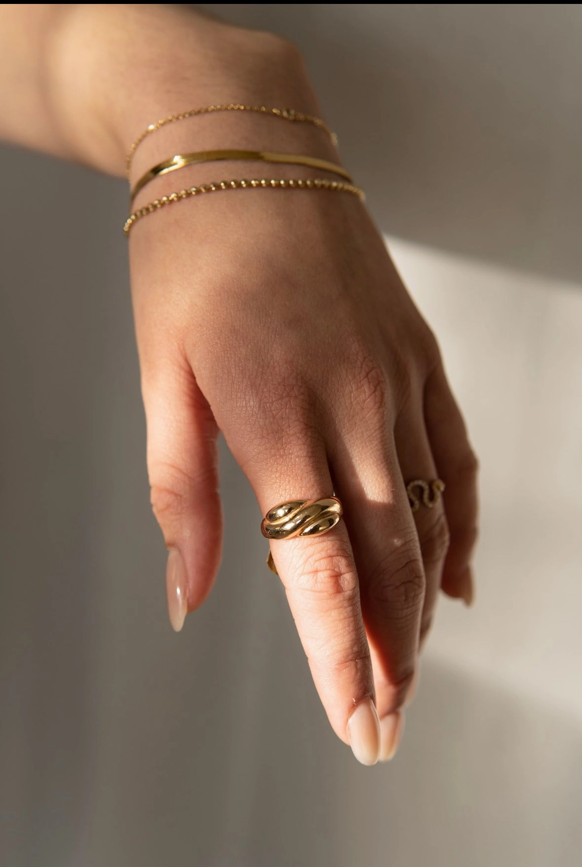 14K Gold Diamond cut Ball Bracelet