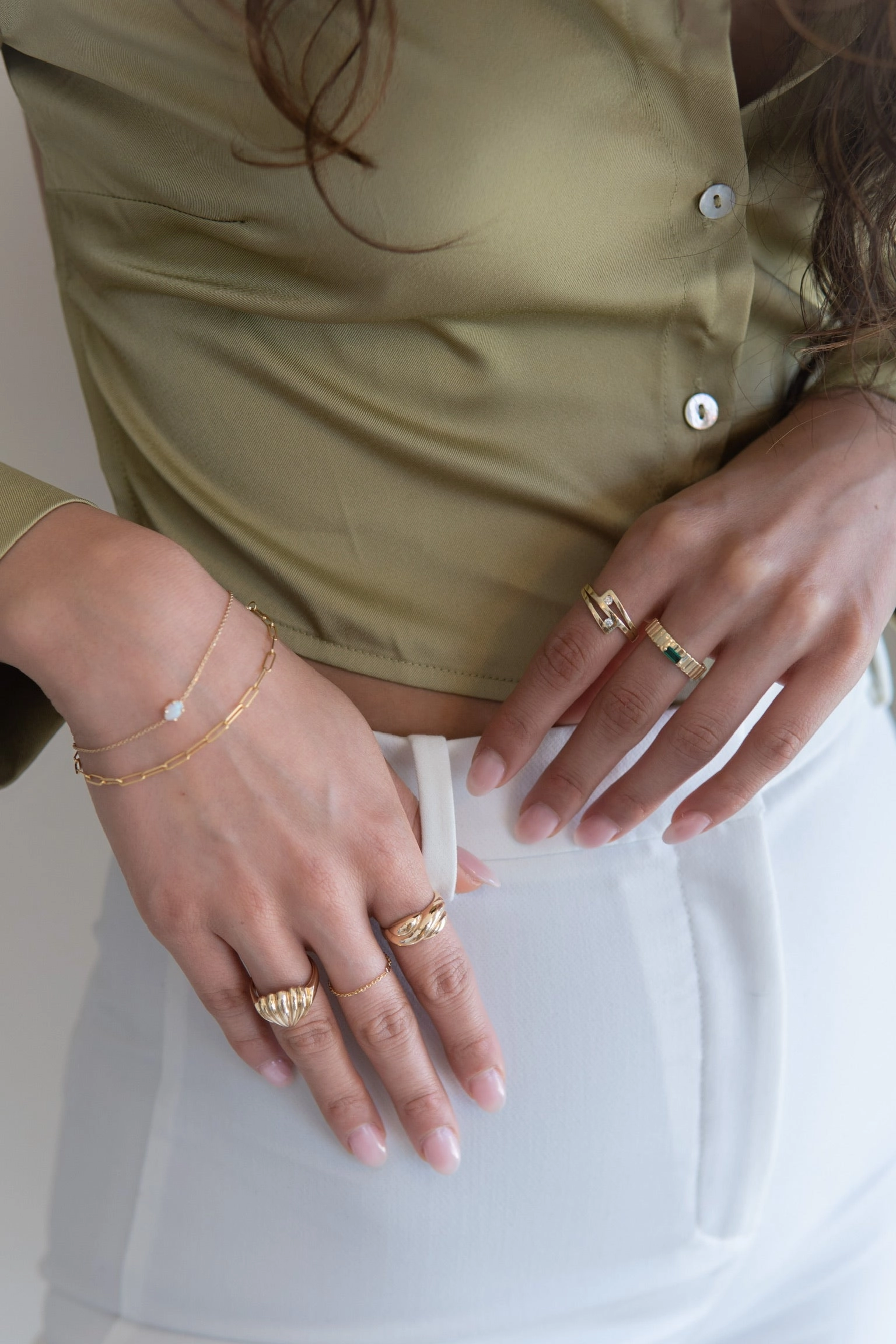 14k Gold Diamond Emerald Ribbed Band