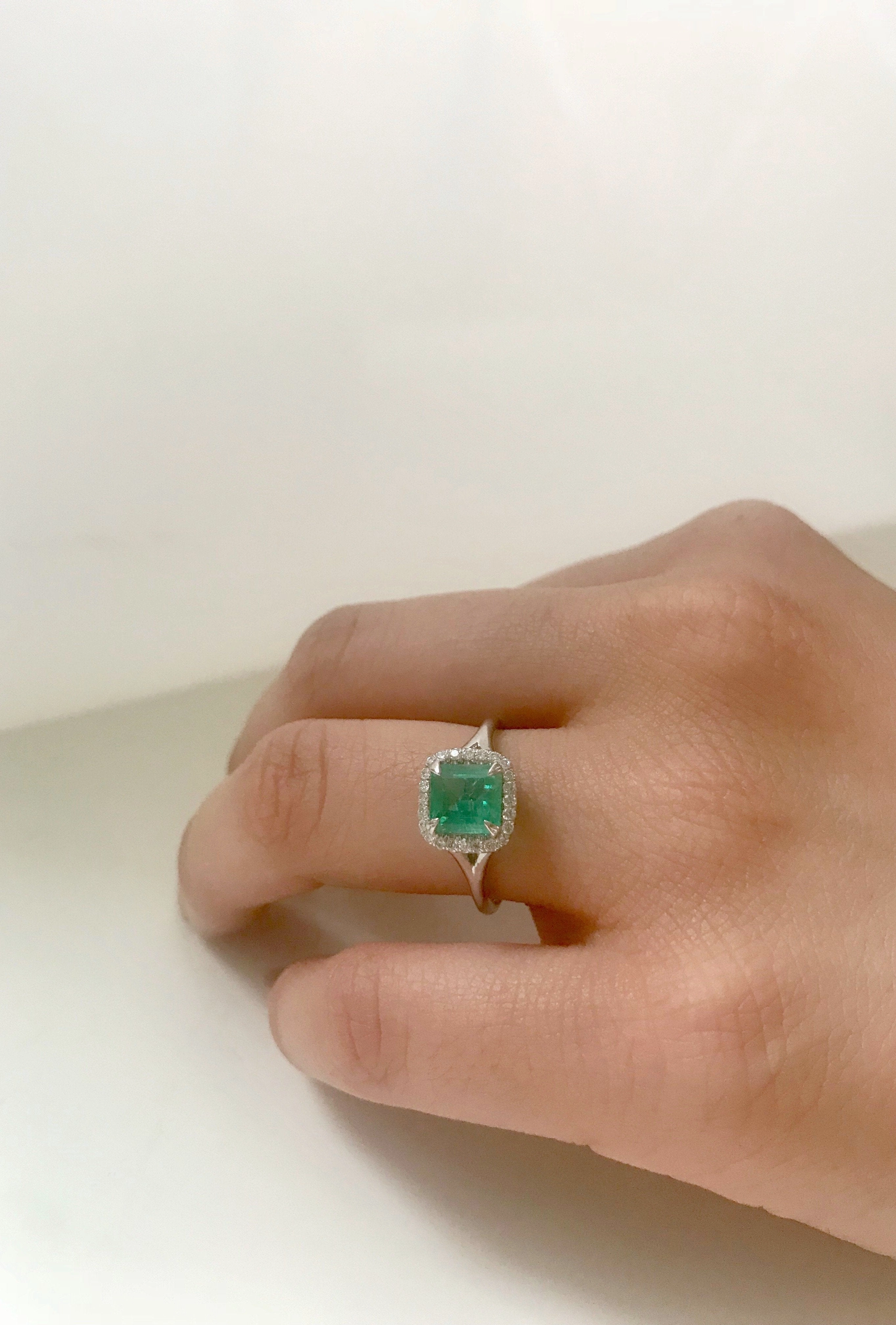14k Gold Diamond Emerald Ring