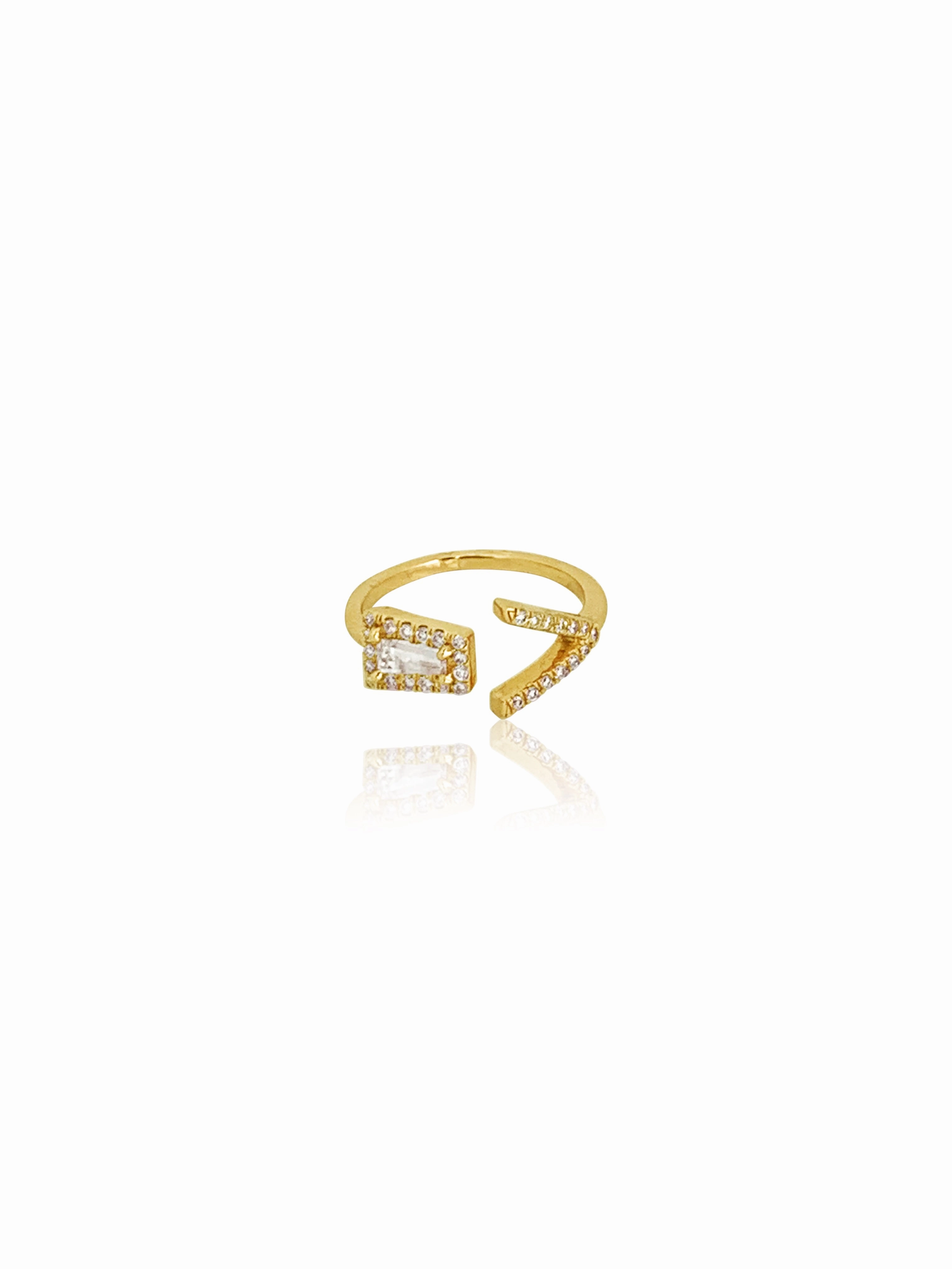 14k Gold Tapered Baguette Diamond Ring