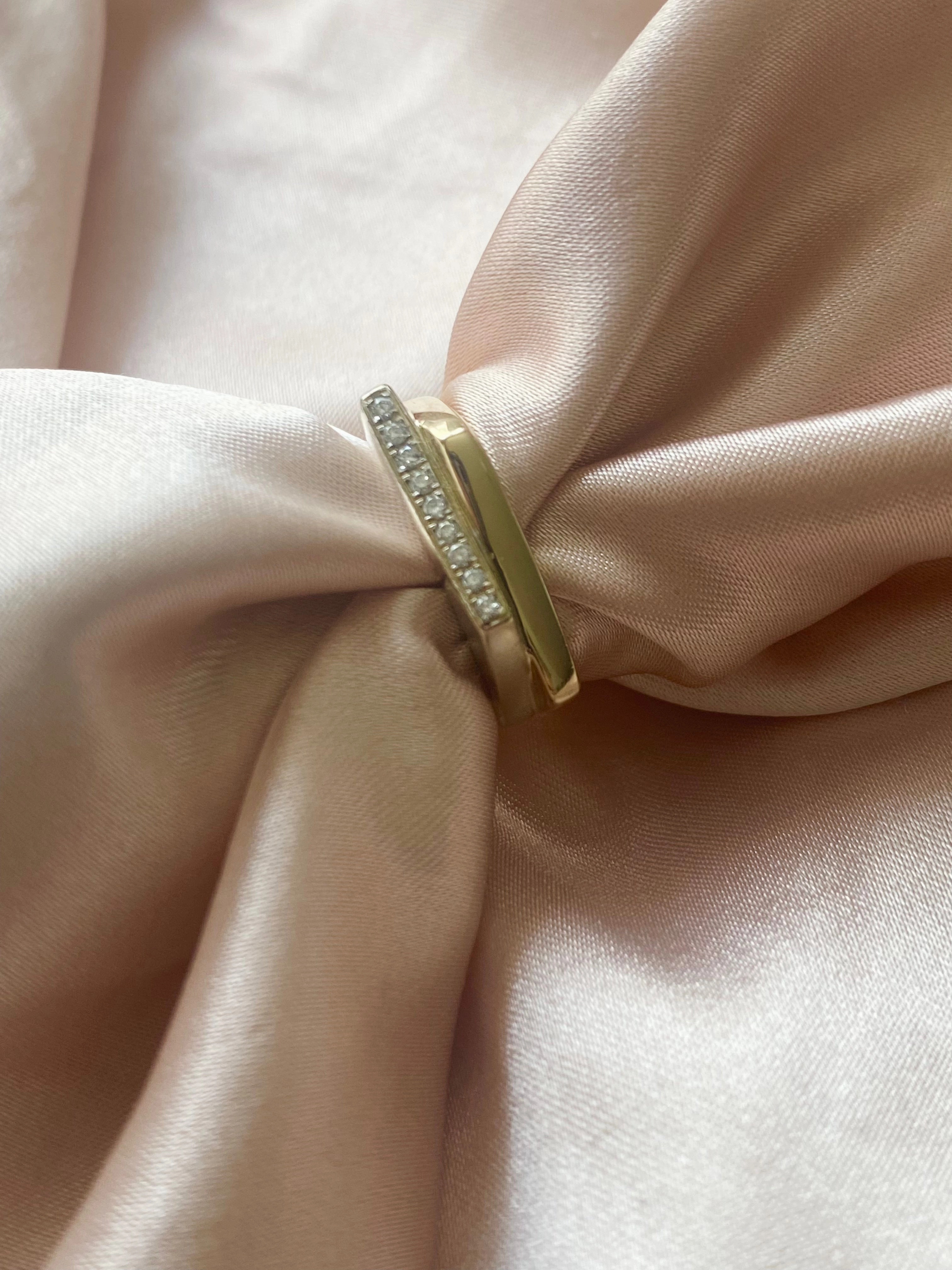 14k Solid Gold Turned Diamond Ring