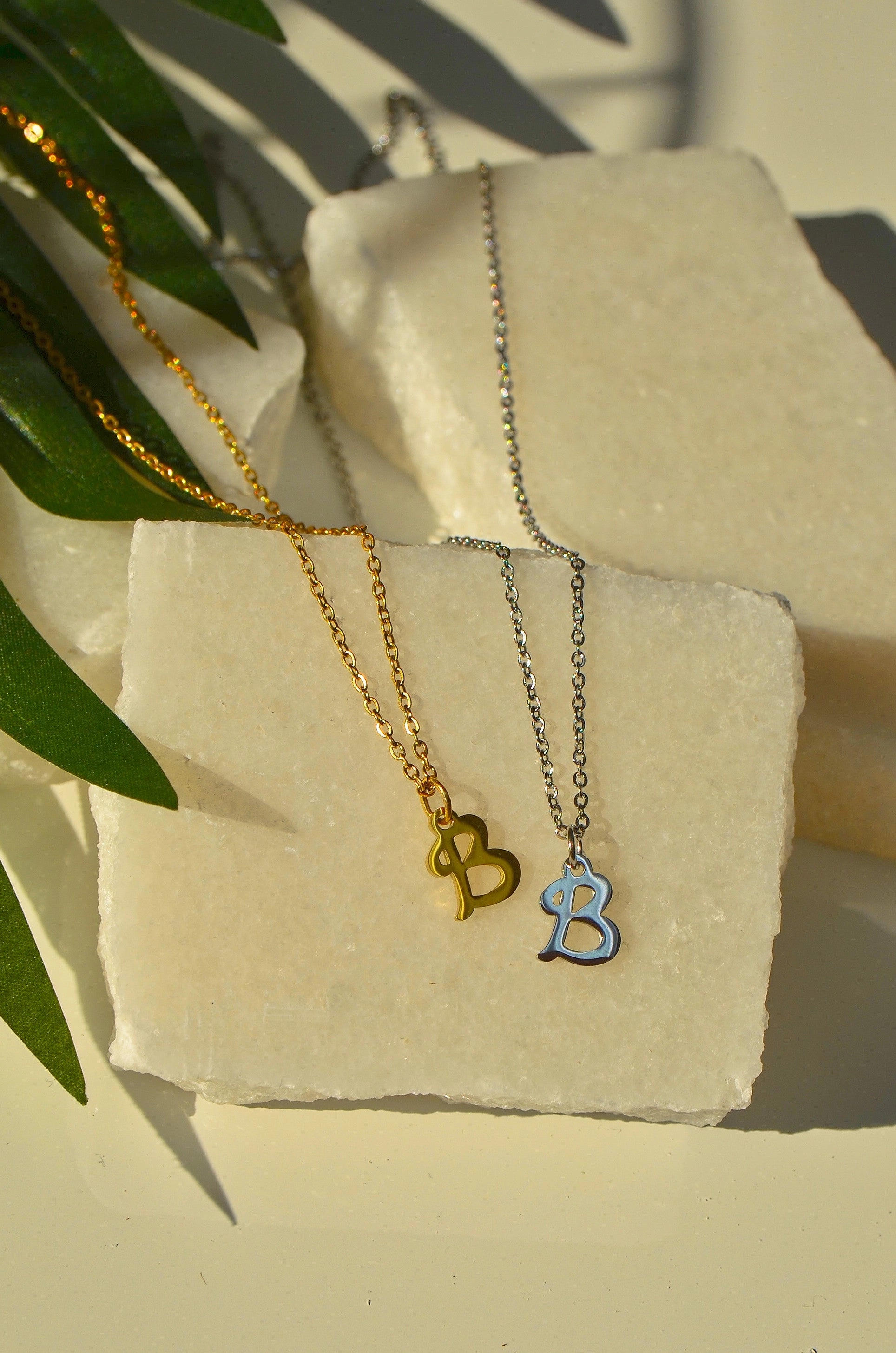 CUSTOM SCRIPT INITIAL NECKLACE II