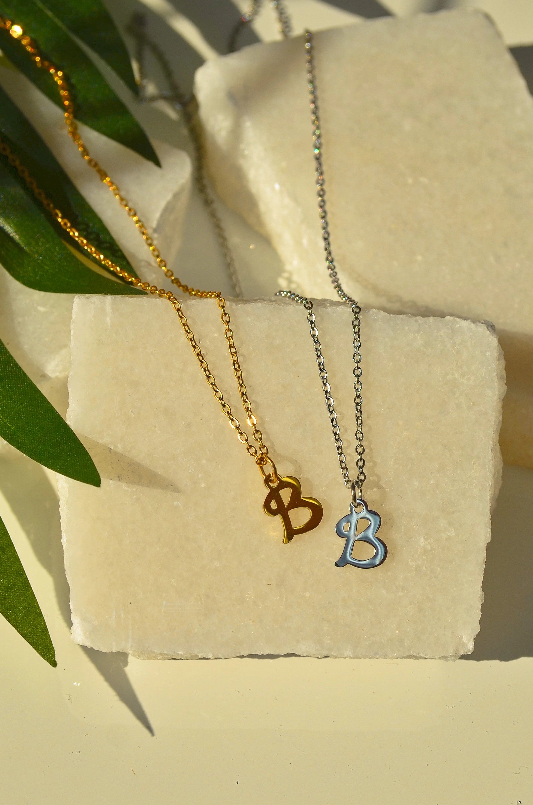 CUSTOM SCRIPT INITIAL NECKLACE II
