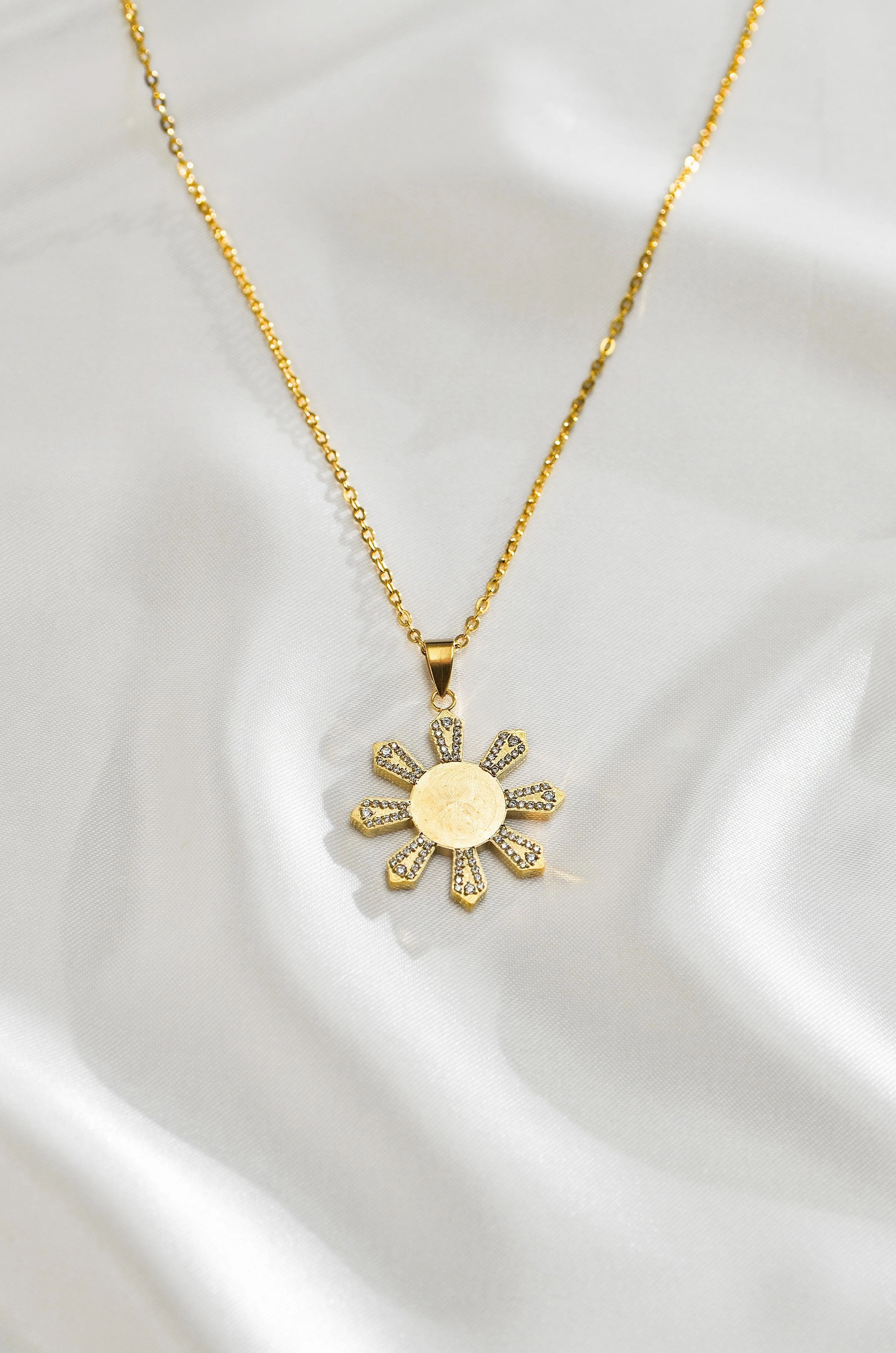 DIAMOND MABUHAY SUN NECKLACE