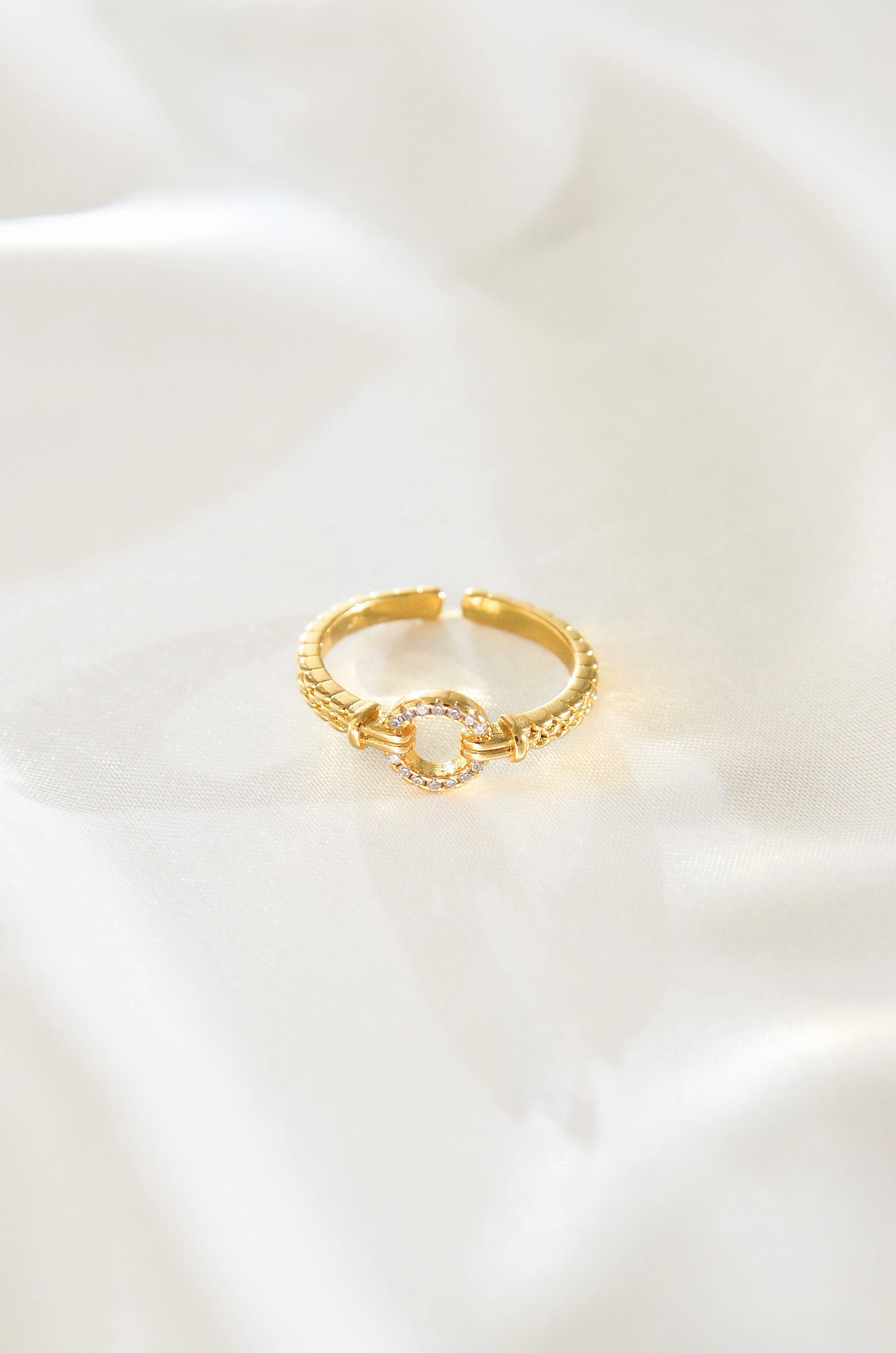 KARMA CIRCLE RING