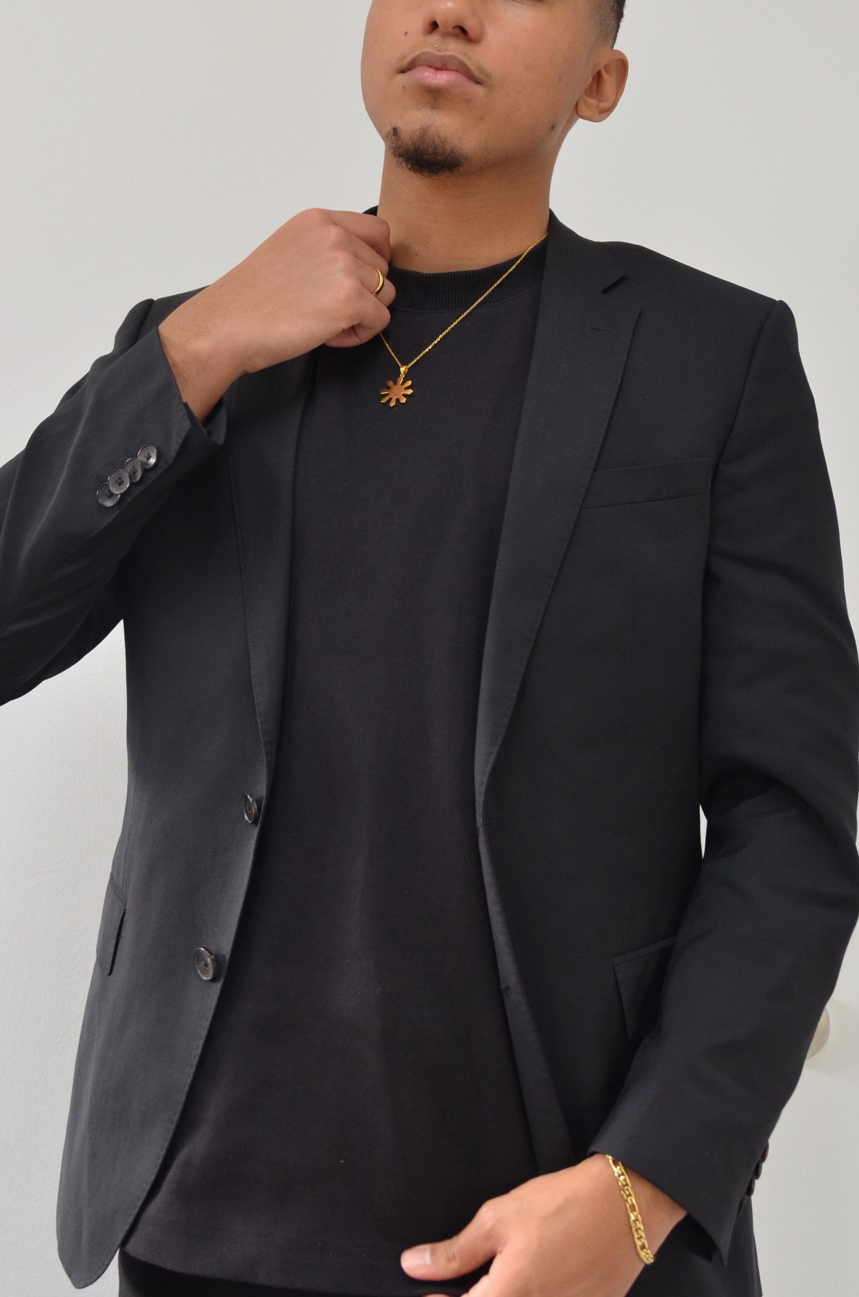 MEN'S MABUHAY SUN NECKLACE