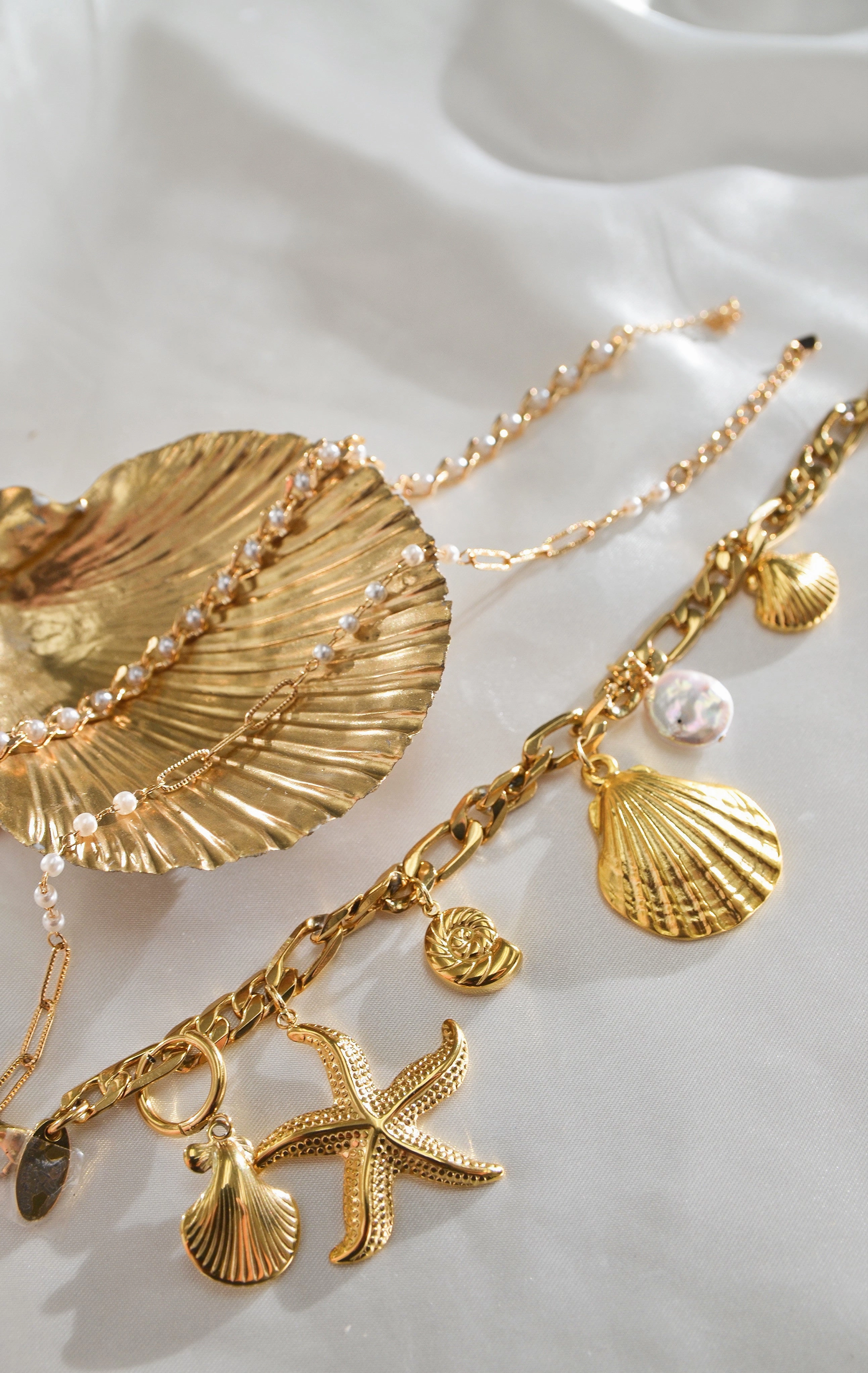 SIRENA LUCKY SEASHELL CHARM BRACELET-ANKLET