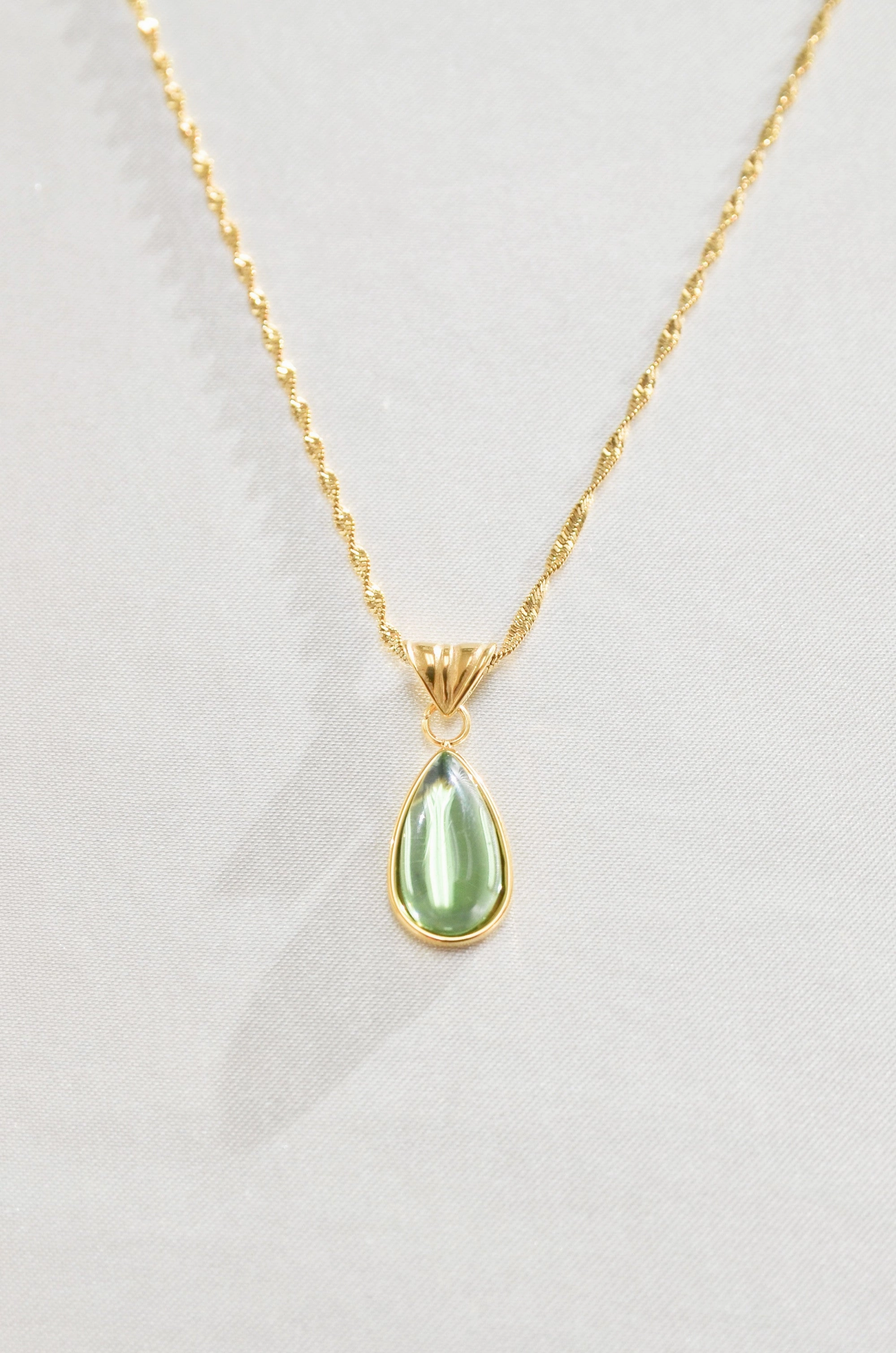 TEARDROP AVENTURINE CRYSTAL NECKLACE