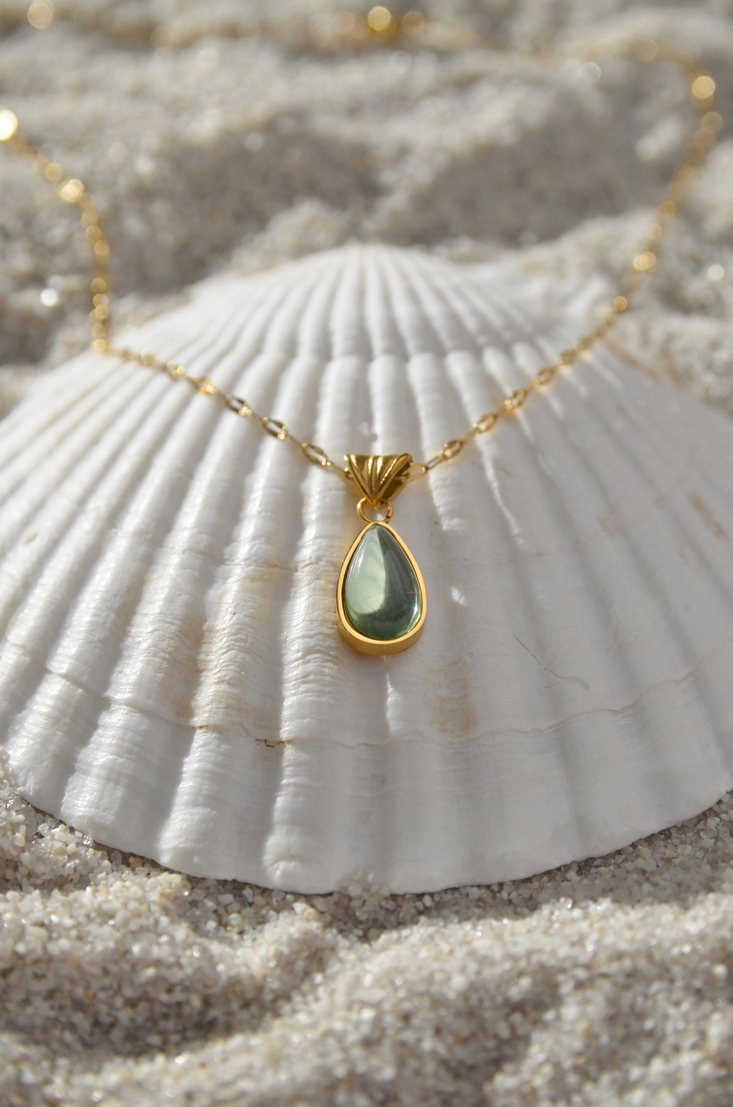 TEARDROP AVENTURINE CRYSTAL NECKLACE