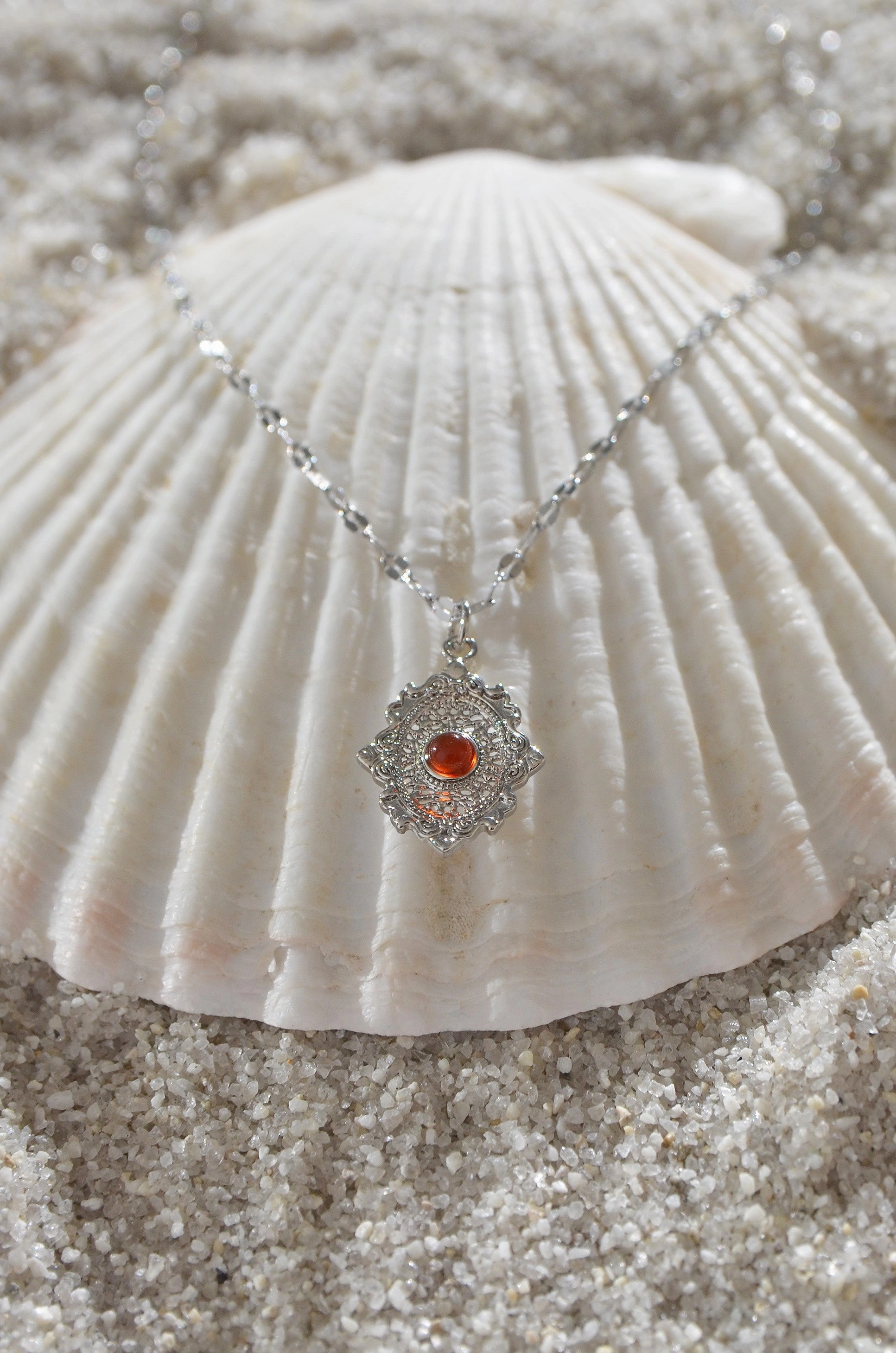 VINTAGE TAMBORIN GEMSTONE NECKLACE