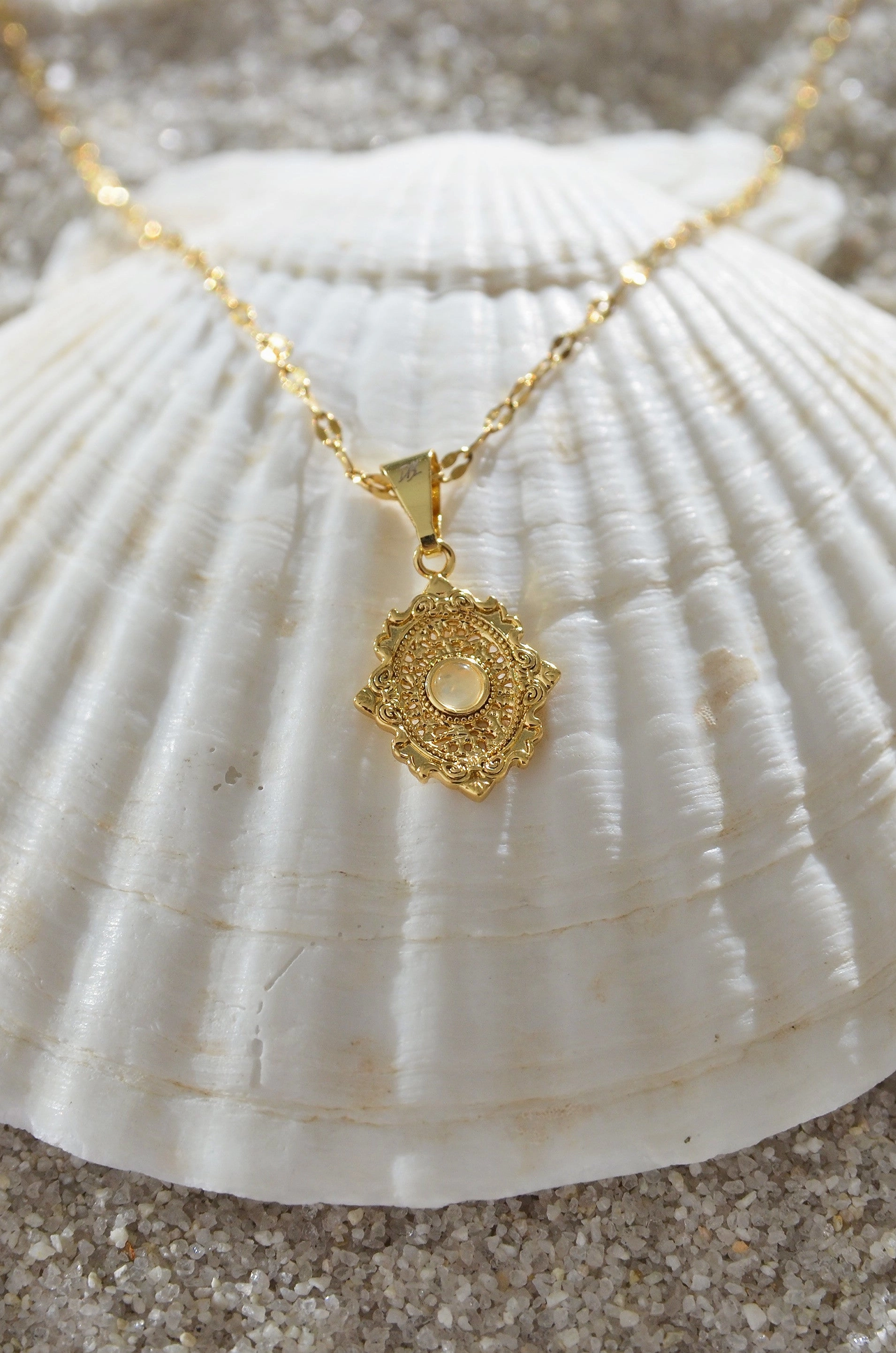 VINTAGE TAMBORIN GEMSTONE NECKLACE